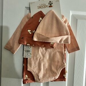 NWT Little Snoopy Fall/Halloween Baby Set